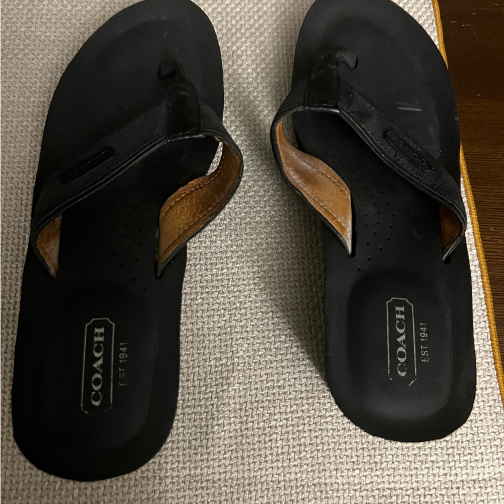 Coach flip flops